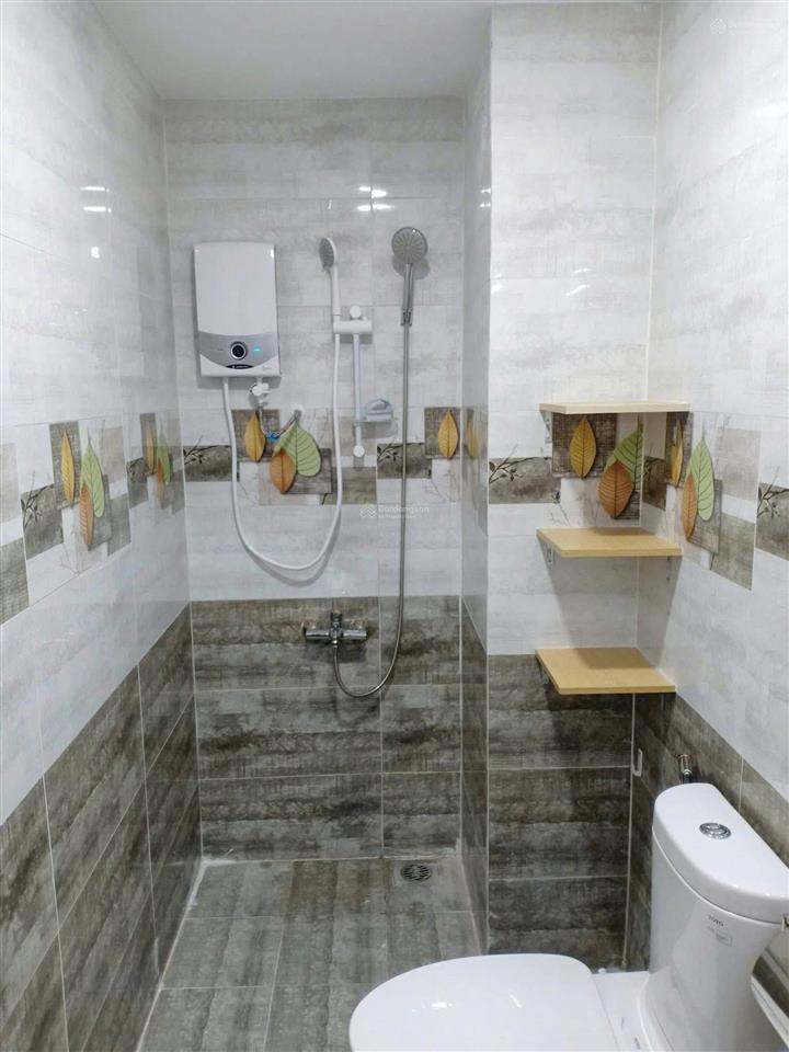 Chính chủ hạ giá bán gấp, ch h2 hoàng diệu q. 4, giá 1 tỷ 760 dt75m2, 2pn+2wc, có nội thất sổ hồng