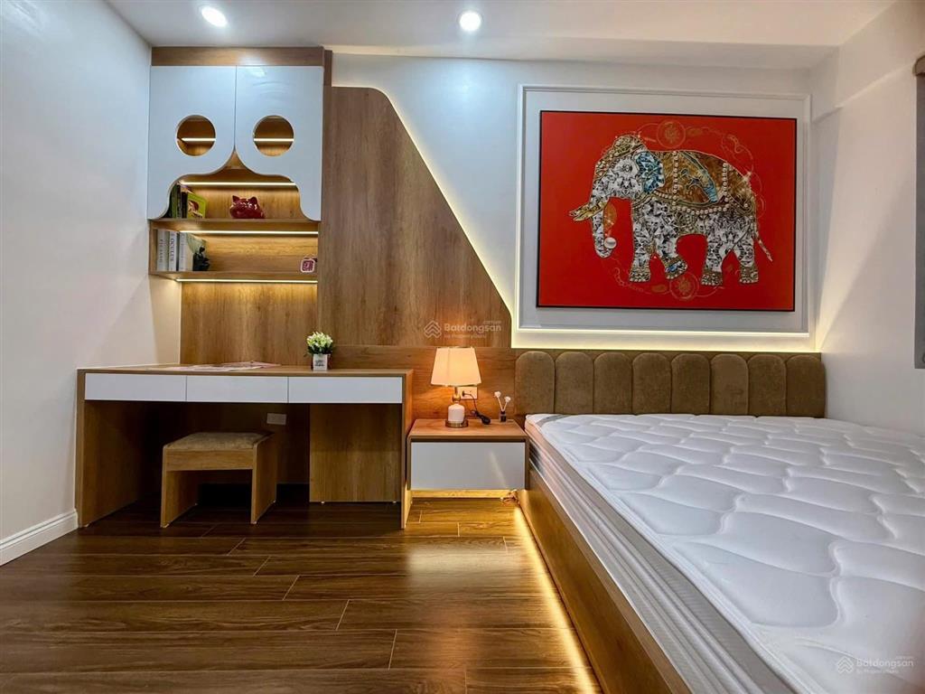 An lạc lưu hữu phước 133m full nội thất cao cấp sàn trọng. giá 9,3 tỷ thương lượng