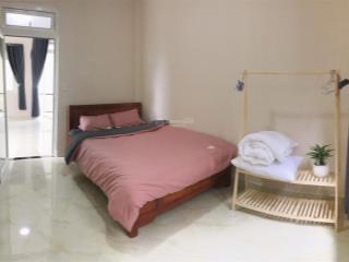 Cho thuê nr tại trần quang diệu, 6 triệu, 50 m2, 2pn, 1wc, nội thất cơ bản, có sân đậu xe hơi