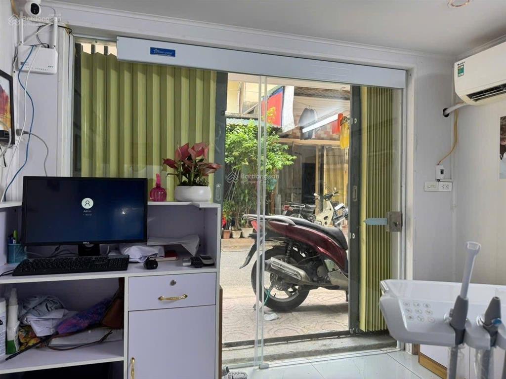 Nhà tập thể c6b tầng 1 quỳnh mai