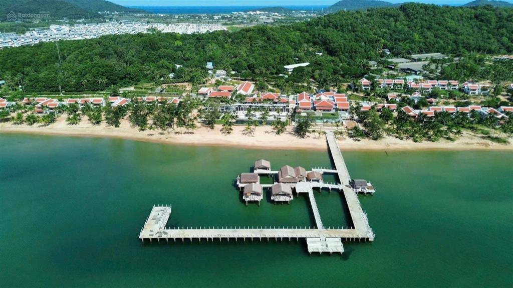 Biệt thự mặt biển park hyatt phú quốc | 1.531m² đất  765m² xây dựng | giá 110 tỷ