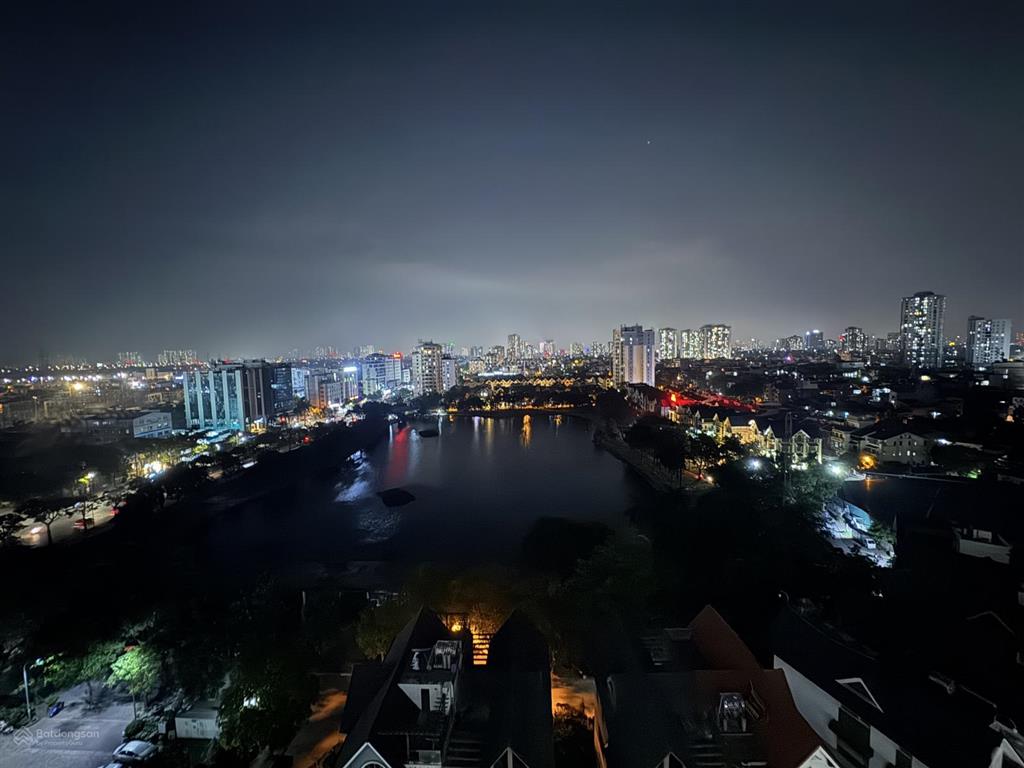 Bán chcc cti. 2 vĩnh hoàng. view hồ vĩnh hoàng cực đẹp. giá 4.25 tỷ có thương lượng dt 64m2