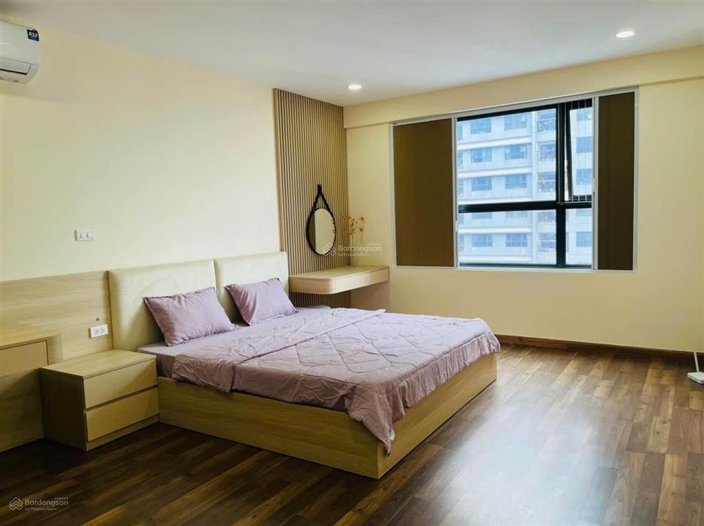 Cực hiếm tòa r1 goldmark city  bán căn góc tầng trung 129m2  sẵn slot ô tô