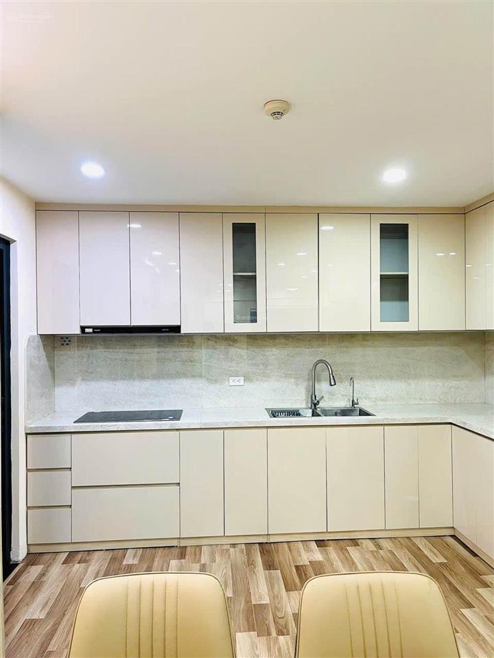 Cực hiếm tòa r1 goldmark city  bán căn góc tầng trung 129m2  sẵn slot ô tô