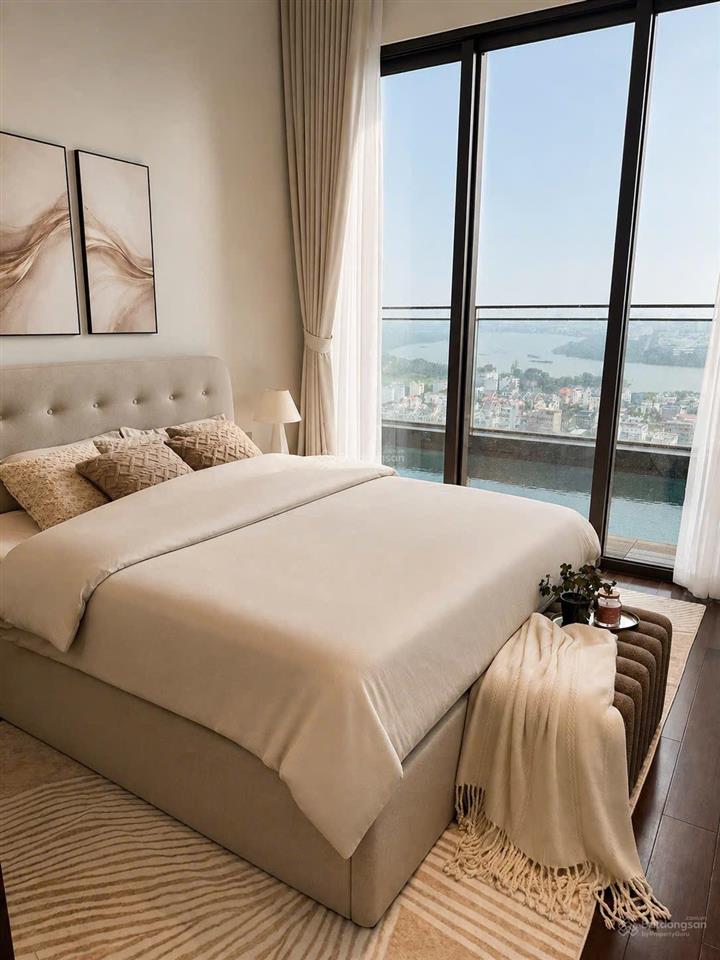Define cho thuê căn 4 phòng ngủ 325m2
