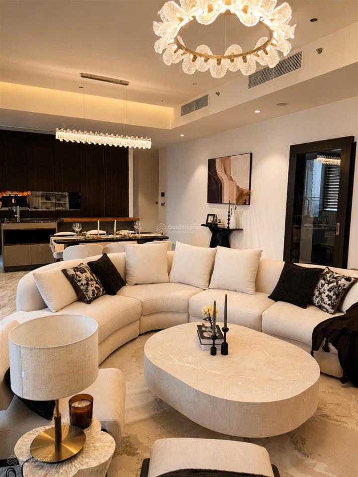 Define cho thuê căn 4 phòng ngủ 325m2