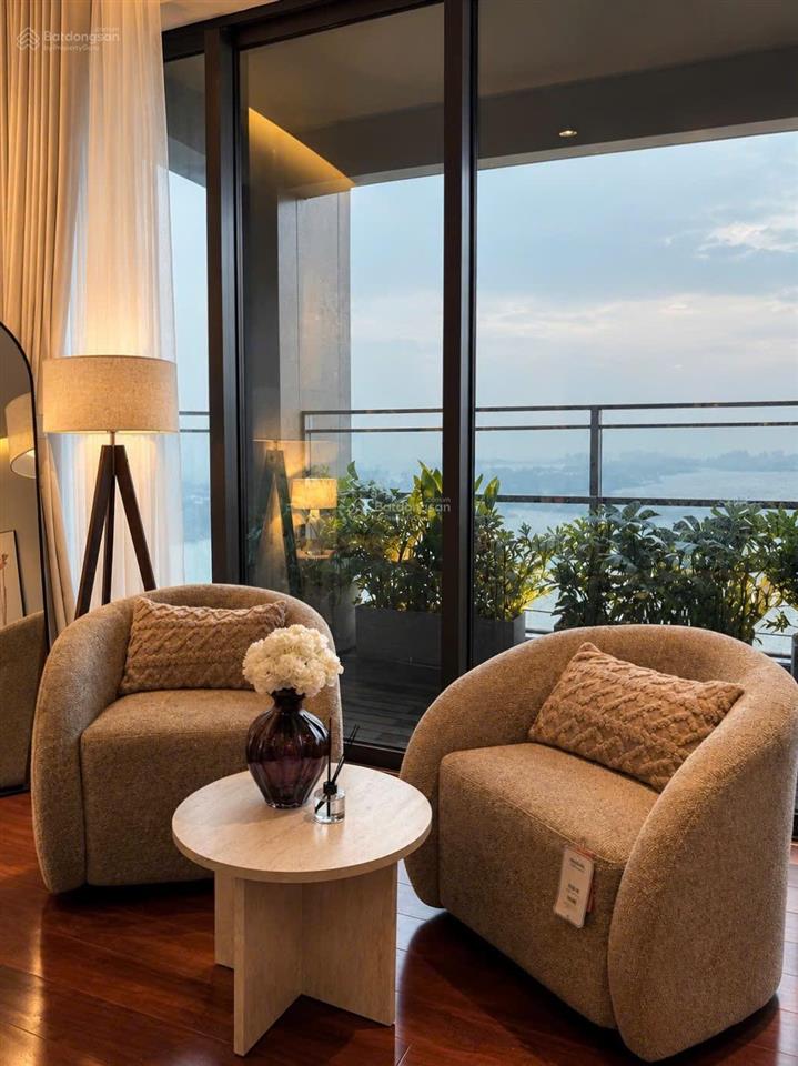 Define cho thuê căn 4 phòng ngủ 325m2