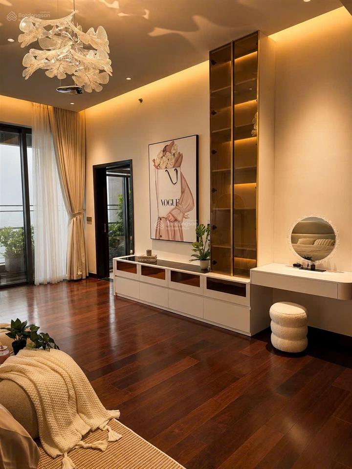 Define cho thuê căn 4 phòng ngủ 325m2
