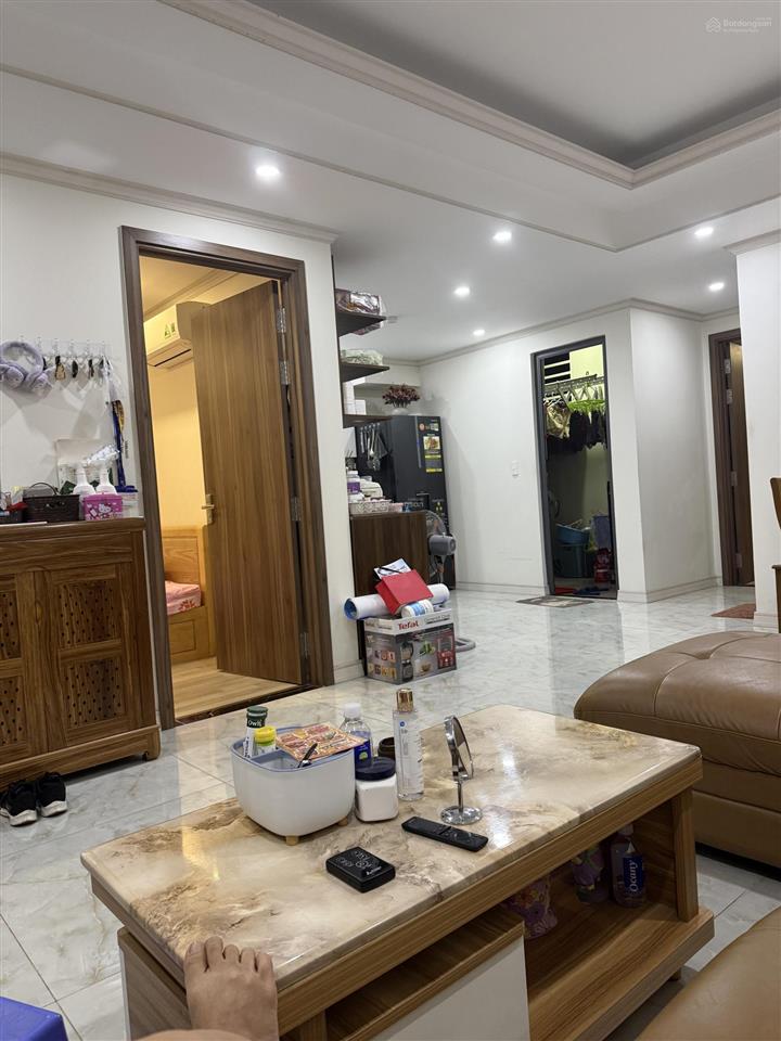 Cần bán gấp căn hộ chính chủ, nội thất đầy đủ