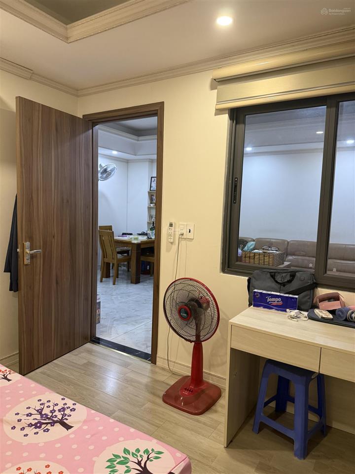 Cần bán gấp căn hộ chính chủ, nội thất đầy đủ