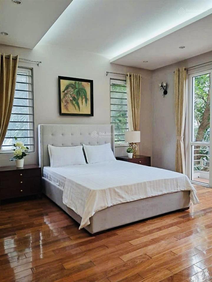 Khu biệt thự vườn đào tây hồ an ninh nội khu quan chức cấp cao, 204m2 mt 15m view vườn hoa! hiếm