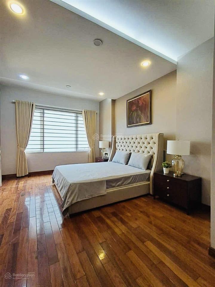 Khu biệt thự vườn đào tây hồ an ninh nội khu quan chức cấp cao, 204m2 mt 15m view vườn hoa! hiếm