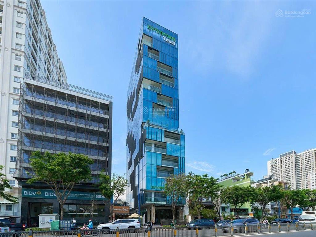 Tòa văn phòng góc 2 mặt tiền view sông 2 hầm 16 tầng cho thuê 3 tỷ/th giá 650 tỷ 290 bến vân đồn q4