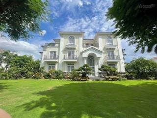 Chủ có chuyện cần bán nhanh biệt thự chateau 568m² chỉ 230 tỷ góc 2 mặt tiền view công viên quận 7