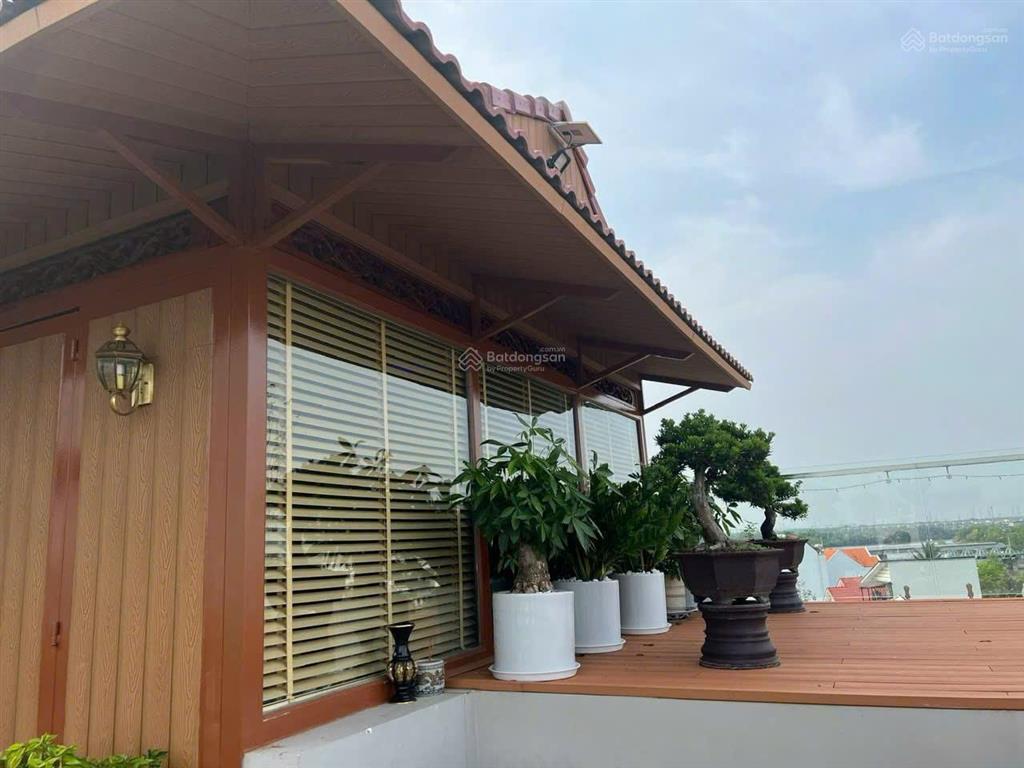 Biệt thự vip ven sông quận 7 dt lớn 280m2 chỉ 35 tỷ hầm 5 tầng có thang máy hồ bơi full nội thất