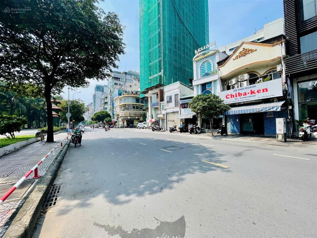 Cách vài căn ra mt trần đình xu quận 1, dt 4,2 x 17m 4 tầng giá hơn 12 tỷ
