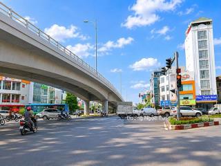 Tòa văn phòng 153m2 mặt phố hồng tiến  ngay nguyễn văn cừ  58 tỷ