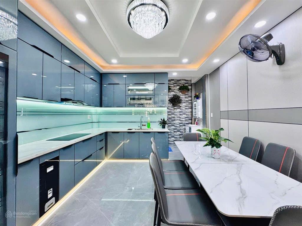 Biệt thự, hẻm 8m  khu vip tân phú  5 tầng, 6x13  cam kết chuẩn 100%