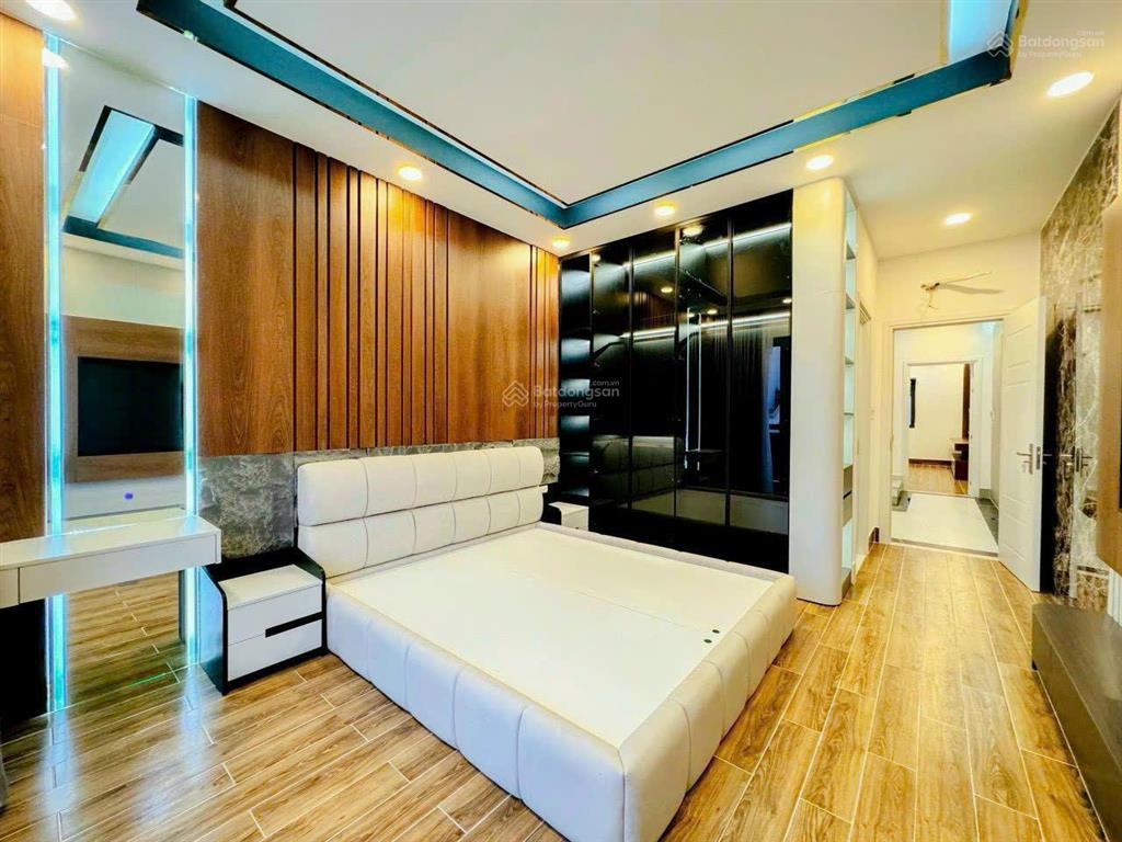 Biệt thự, hẻm 8m  khu vip tân phú  5 tầng, 6x13  cam kết chuẩn 100%