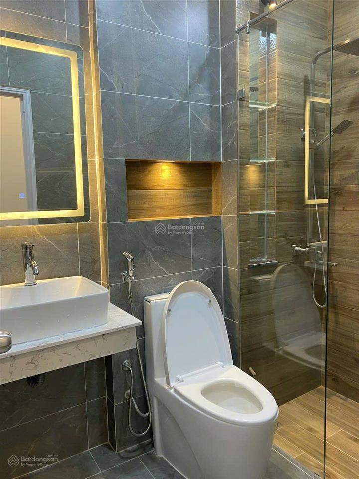 Chỉ 7,6 tỷ  tòa nhà có thang máy  5x15m, 5 tầng  thu nhập 30tr/tháng