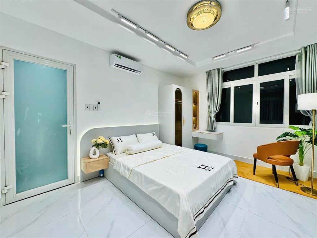 Chỉ 7,8 tỷ  nhà đẹp có thang máy  5 tầng, 5x16m  cam kết chuẩn 100%