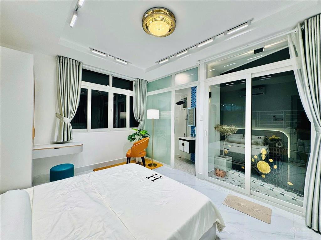 Chỉ 7,8 tỷ  nhà đẹp có thang máy  5 tầng, 5x16m  cam kết chuẩn 100%