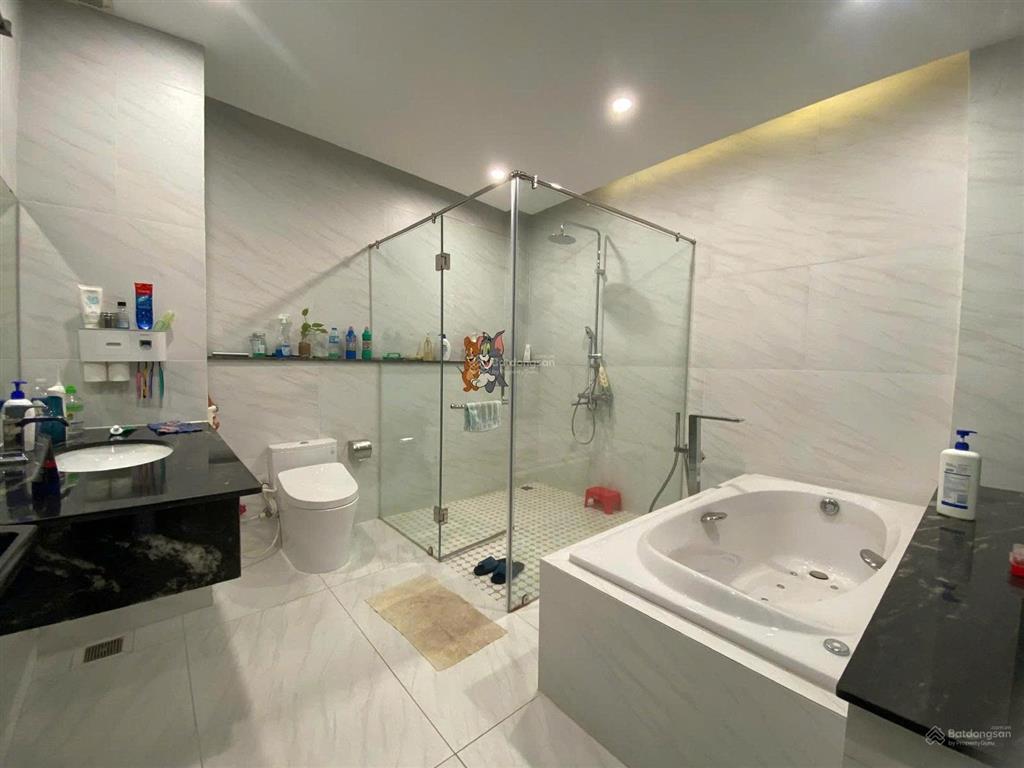Hxh 8m  khu vip hoàng hoa thám  5x18m, 5 tầng  cam kết chuẩn 100%