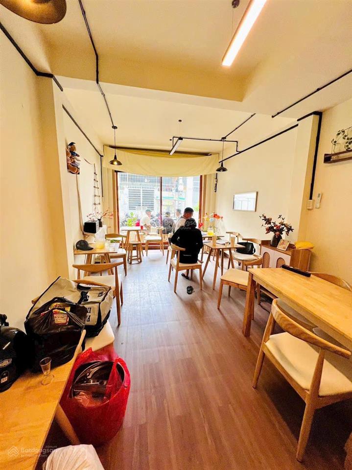 Nhà mặt tiền đường nghiêm toản cần bán