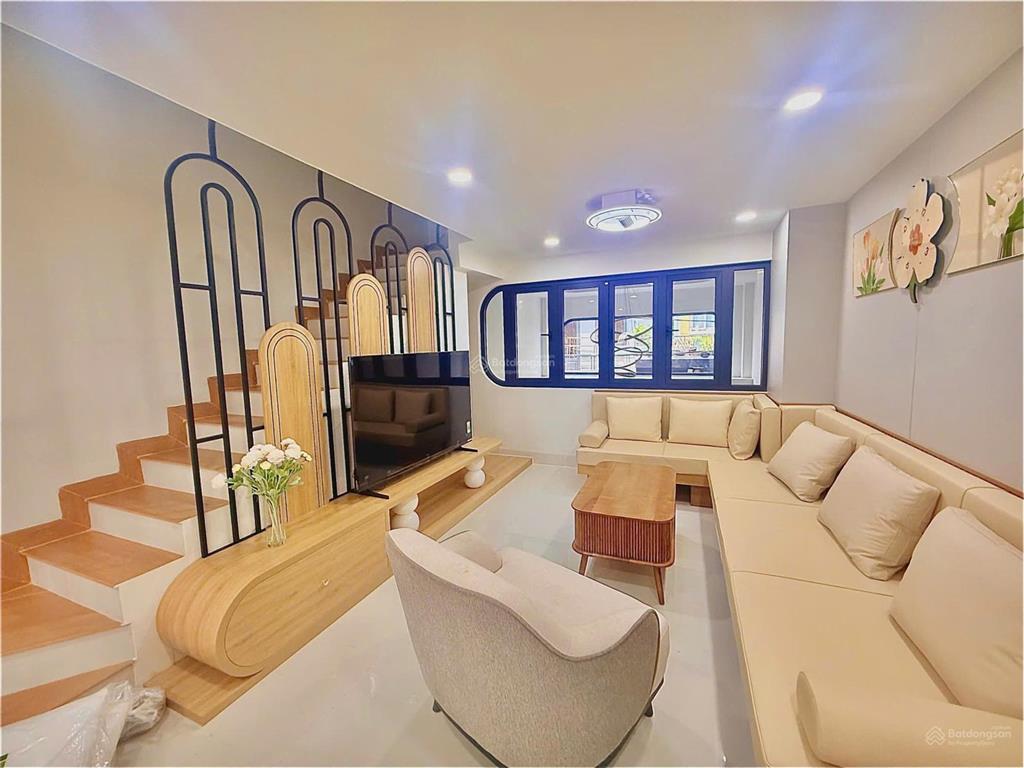 Nhà đẹp hxh cần bán gấp đường tân thắng