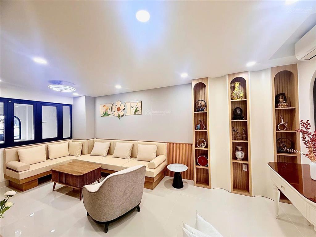 Nhà đẹp hxh cần bán gấp đường tân thắng