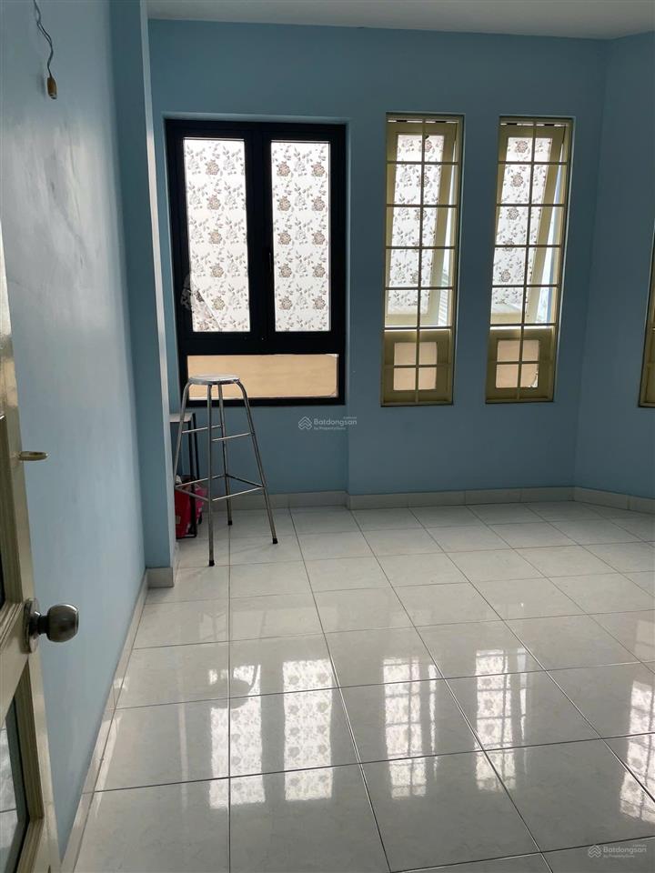 Cần bán nhà hxh đường lê trọng tấn  tân phú