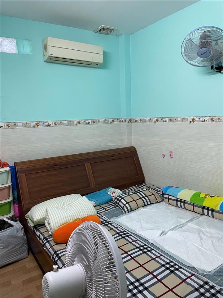 Cần bán nhà hxh đường lê trọng tấn  tân phú