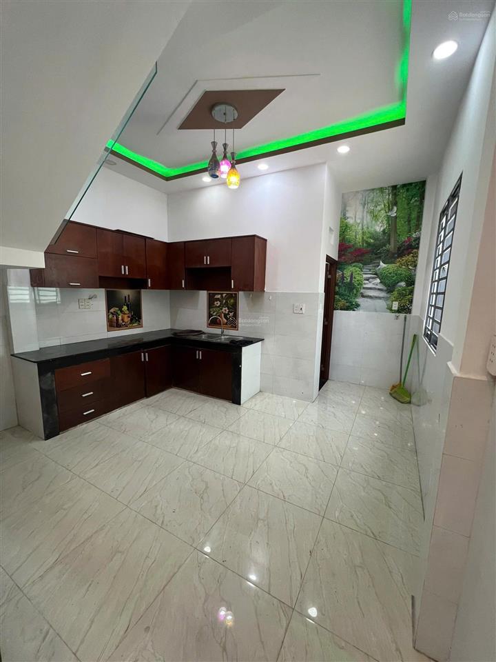 Bán nhà hẻm xe hơi lê trọng tấn  tân phú
