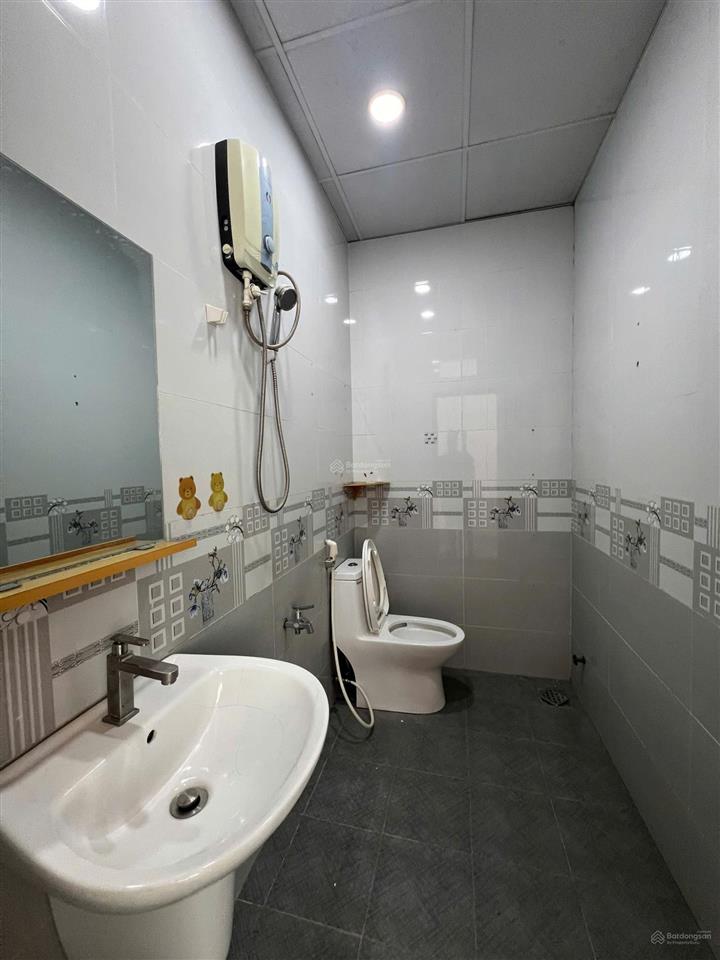 Bán nhà hẻm xe hơi lê trọng tấn  tân phú