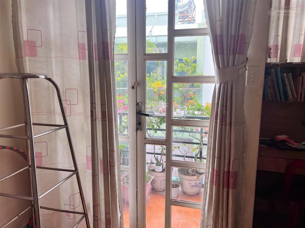 Định cư nước ngoài cần bán nhà hẻm xe hơi gò dầu  tân phú