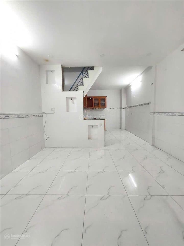 Bán nhà mặt tiền đường trần thủ độ  tân phú