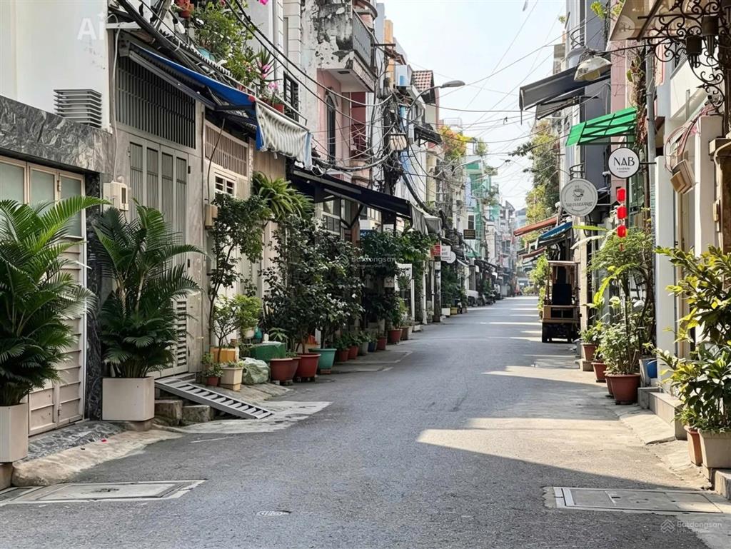 Ngộp ngân hàng giảm giá cần bán gấp nhà hxh đường gò dầu  tân phú