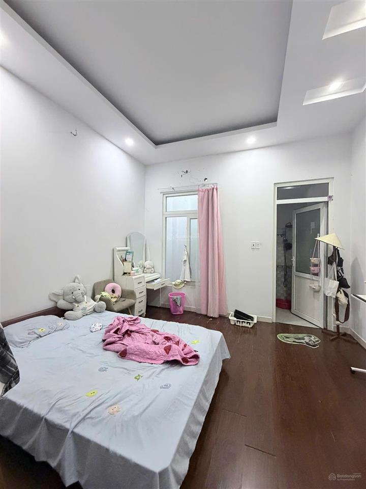 Cần bán nhà btct  hẻm xe hơi nguyễn hữu tiến  tân phú