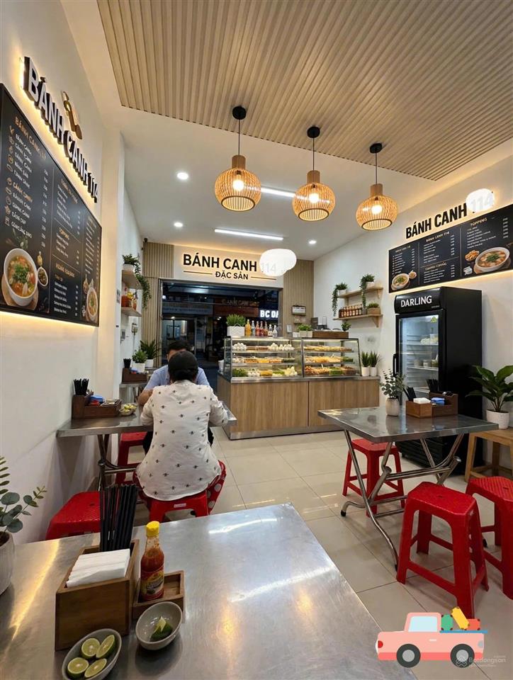 Nhà mặt tiền thoại ngọc hầu cần bán