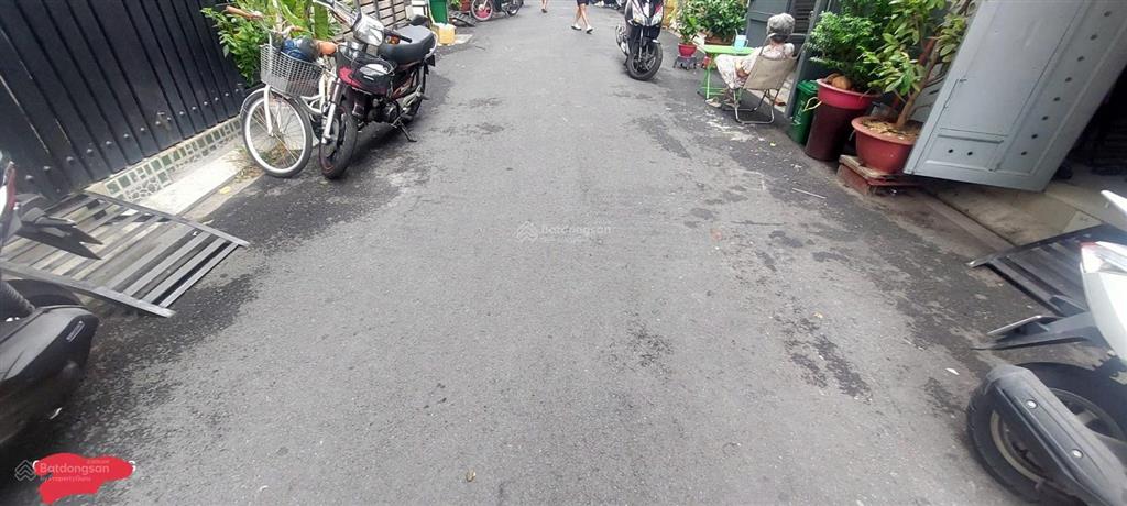 Cần bán gấp nhà hẻm xe hơi btct nguyễn văn yến  tân phú