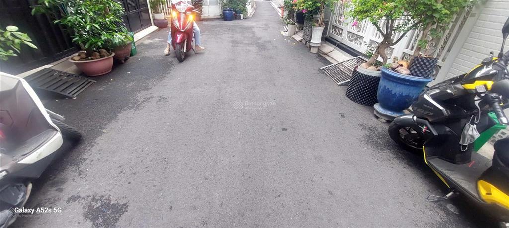 Cần bán gấp nhà btct hẻm nhựa xe tải  nguyễn văn săng  tân phú