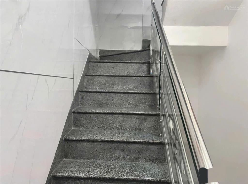 Cần bán gấp nhà btct hẻm nhựa xe tải  nguyễn văn săng  tân phú