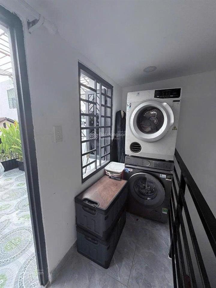 Bán nhà mới hẻm xe hơi tặng full nội thất đường dương văn dương, quận tân phú