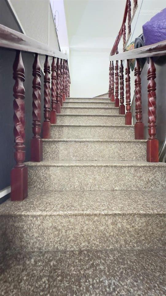 Cần bán nhà btct cống lở  tân bình