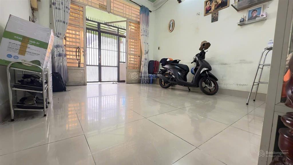 Cần bán nhà btct cống lở  tân bình
