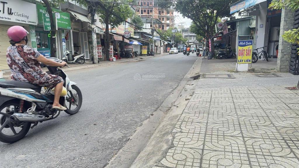 Cần bán nhà btct cống lở  tân bình