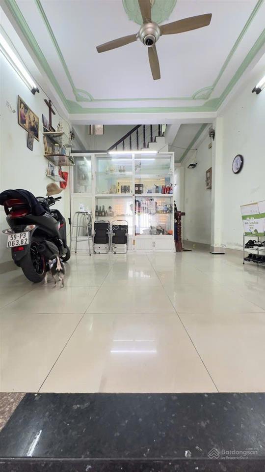 Cần bán nhà btct cống lở  tân bình