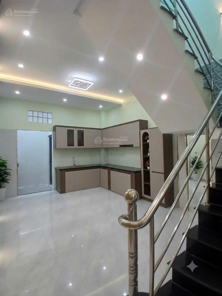 Cần bán gấp nhà hxh đường số 18  tân phú