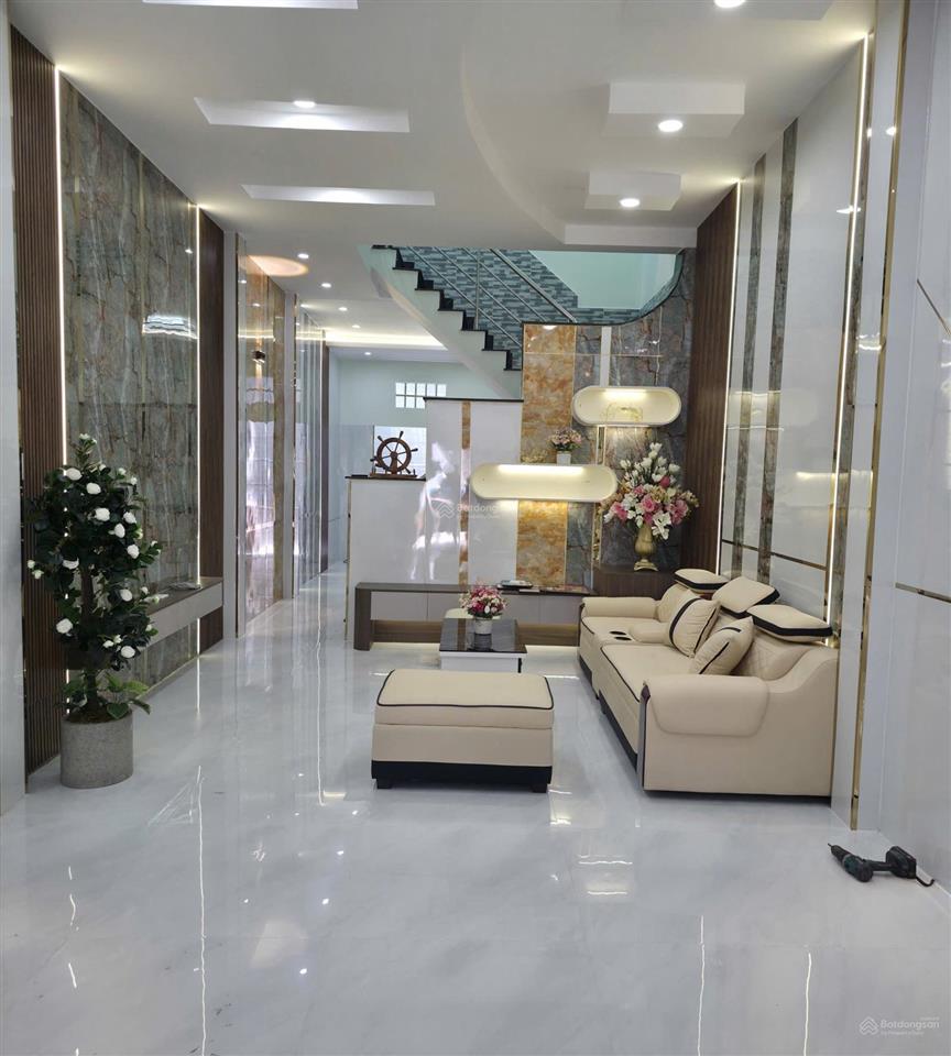 Cần bán gấp nhà hxh đường số 18  tân phú