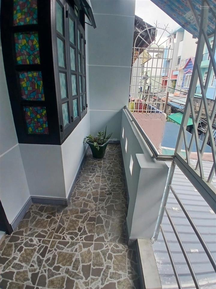 Cần bán gấp nhà hxh đường số 18  tân phú